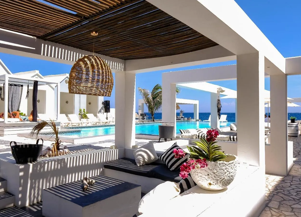 Saint Tropez Boutique Hotel Willemstad