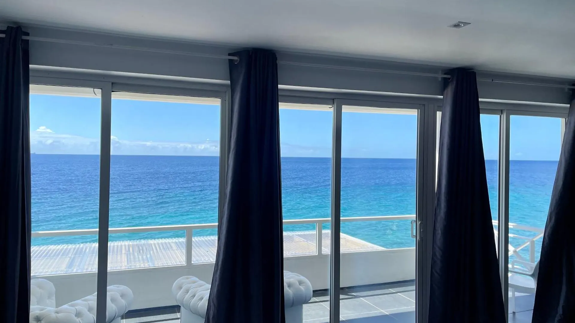 Saint Tropez Boutique Hotel Willemstad