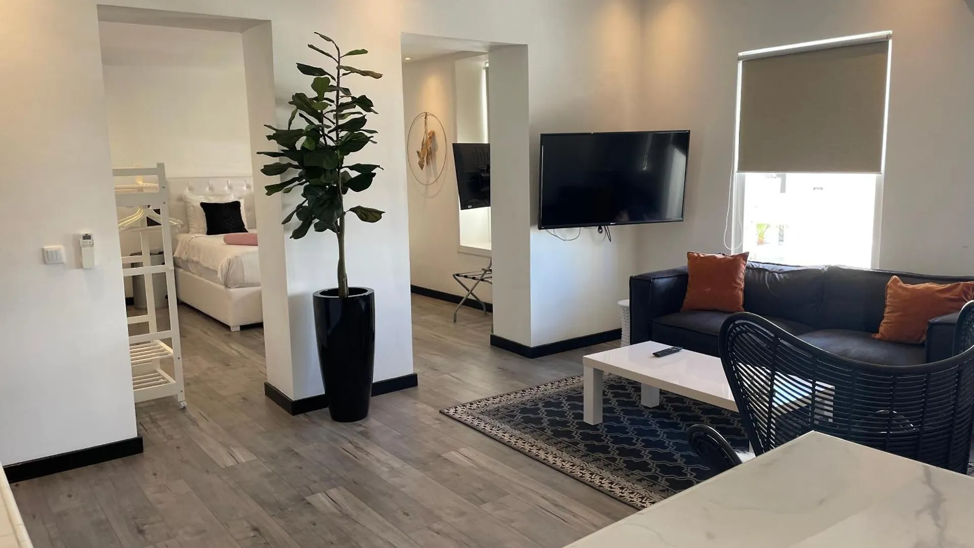 Saint Tropez Boutique Hotel Willemstad