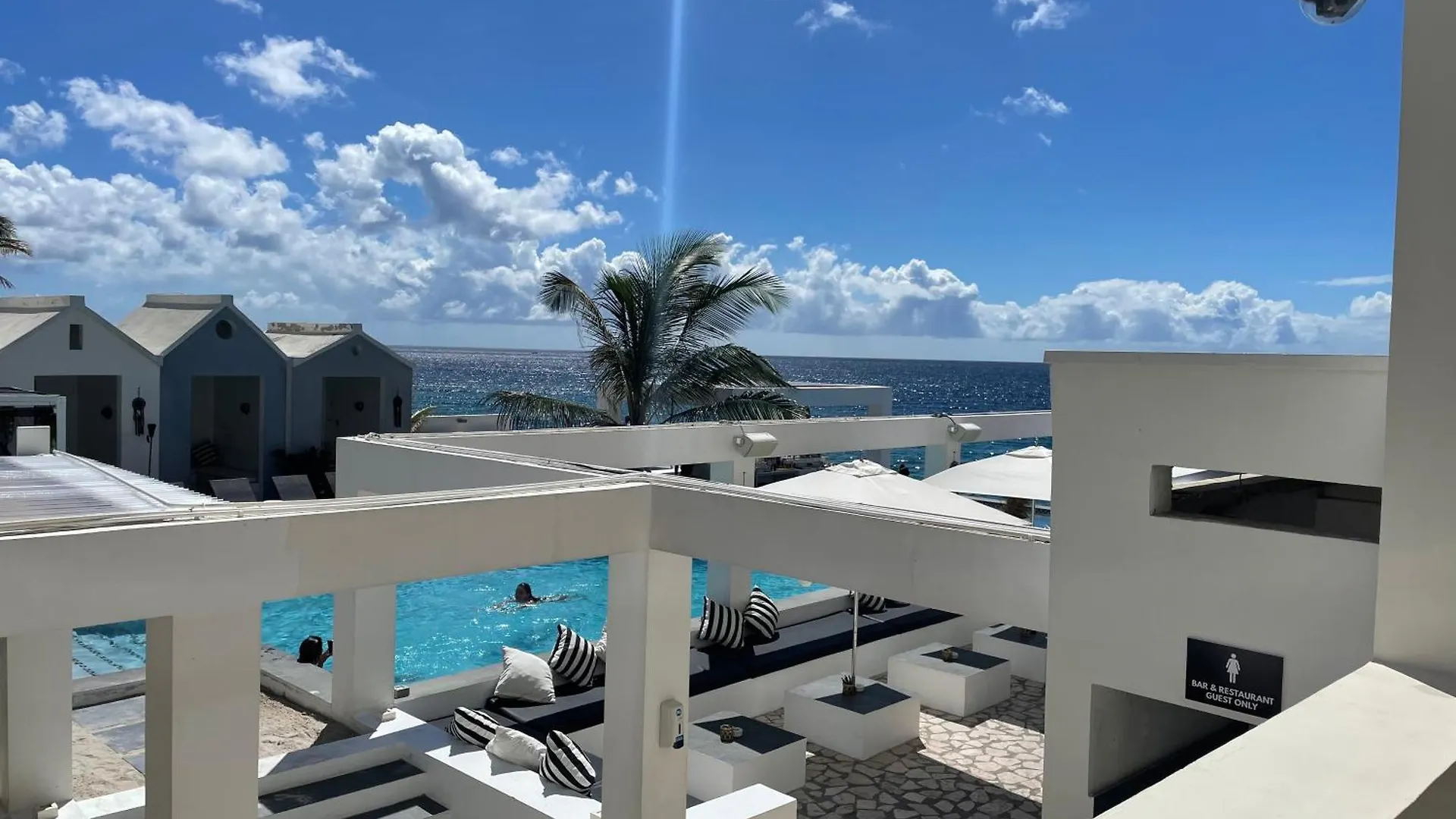 Saint Tropez Boutique Hotel Willemstad
